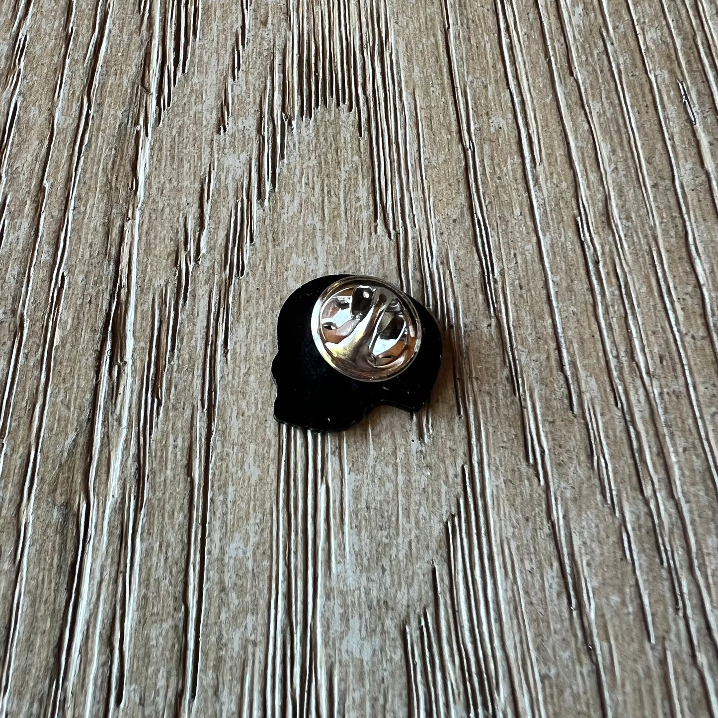 Skull Enamel Pin